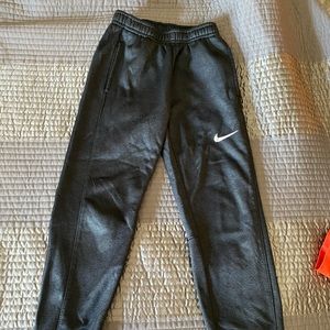 Size 6 boys dry fit jogger pants